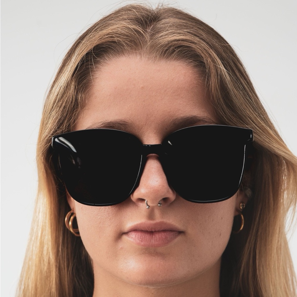 MAJOY ZIEU SUNGLASSES
